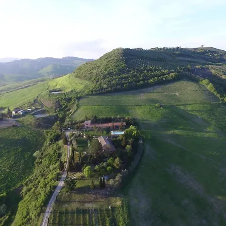 Tuscan Hideaway With Pool 度假居 *