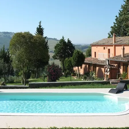 度假居 Tuscan Hideaway With Pool 塞尔苏里格